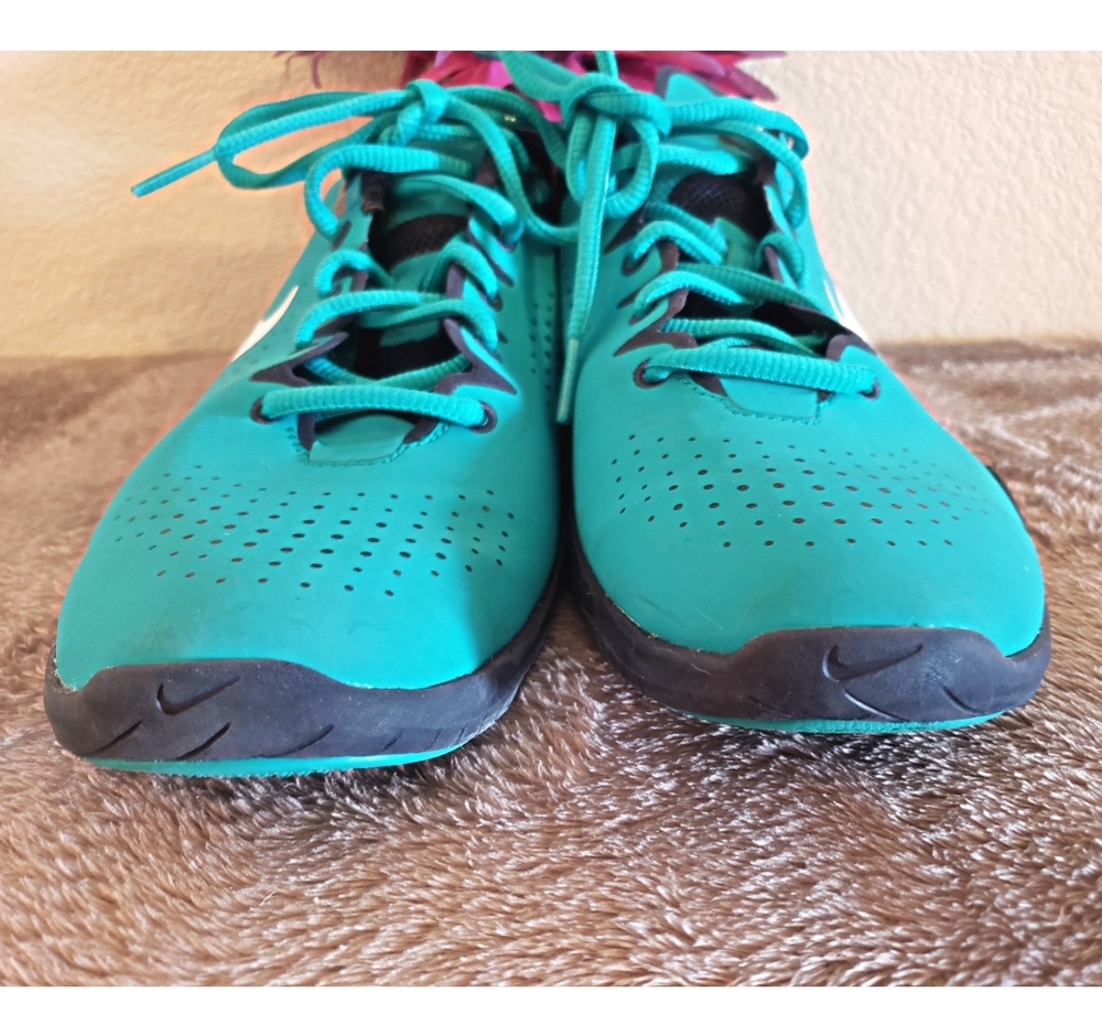 Nike Fitsole Sneakers - Picture 4 of 8